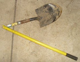 broken-craftsman-shovel.jpg