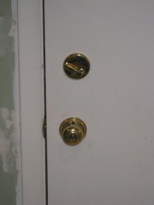 knob and deadbolt complete