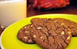 A Great Chocolate Mint Cookie Recipe and a Pringles Gift Can!