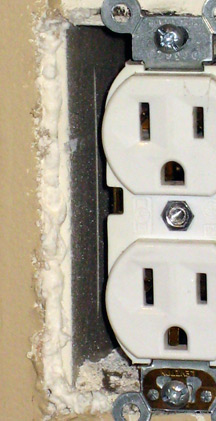 InsulatedOutlet