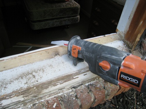 using-a-reciprocating-saw-to-remove-a-window-sill