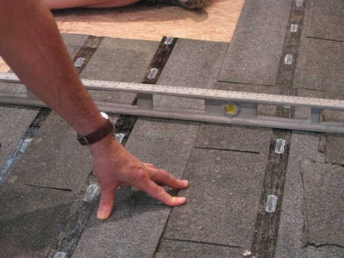 overlapping-shingles-in-an-uneven-subfloor