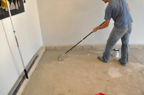 How To Paint An Epoxy Concrete Floor Coating Quikrete Example