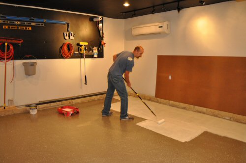 How To Paint An Epoxy Concrete Floor Coating Quikrete Example