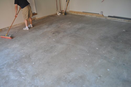 How To Paint An Epoxy Concrete Floor Coating Quikrete Example