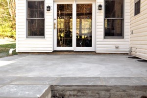 How to Build a Concrete Patio with Bluestone Inlay (Complete Guide ...