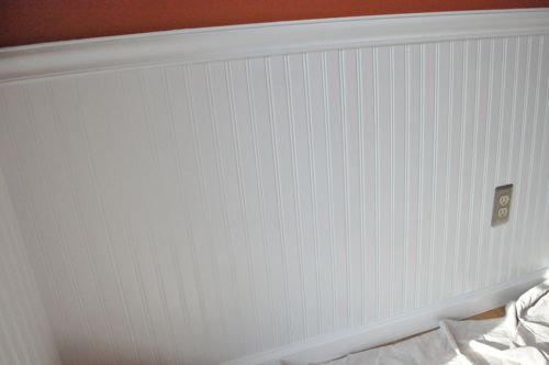 This Beadboard Paneling Trick Will Bring Continuity to a Small Room
