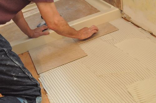 How To Tile A Bathroom Shower Walls, How To Tile A Bathroom Floor On Plywood
