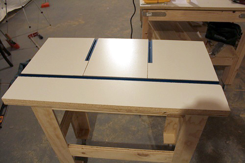 Bench-mounted Router Table Woodworking Plan