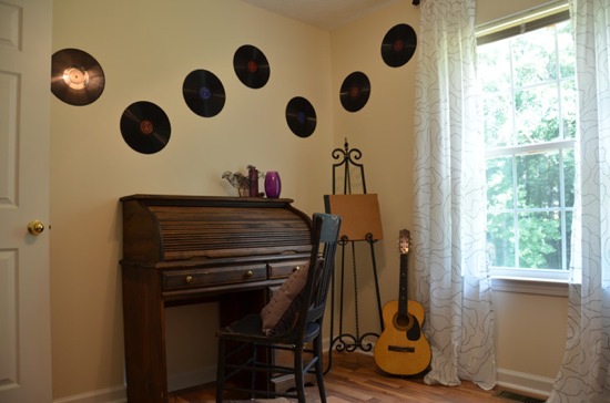 Music-Room from The DIY Dreamer