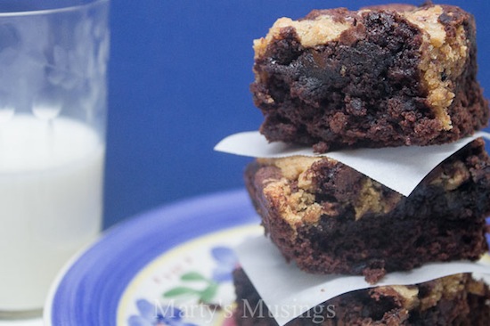 Chocolate-Chip-Cookie-Dough-Brownies-4