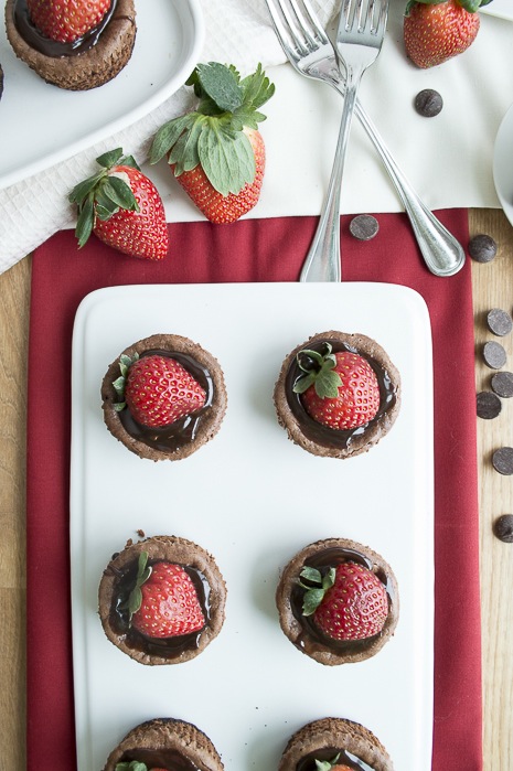 Mini-Chocolate-Strawberry-Cheesecake-21