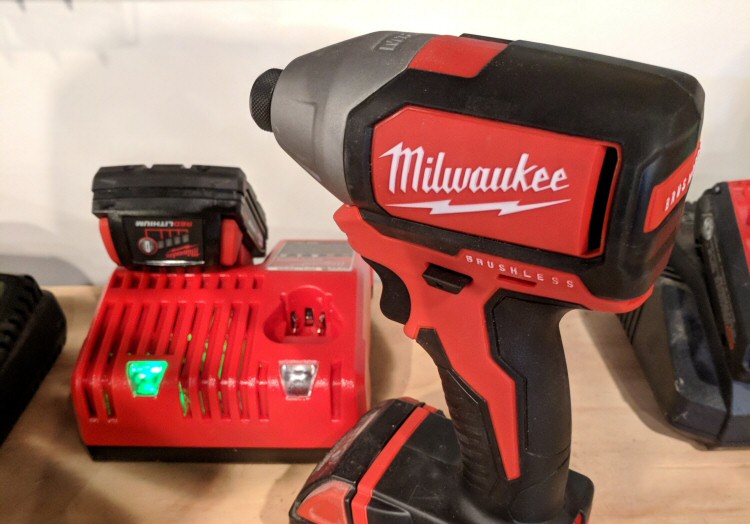 Milwaukee M18 1/4" Brushless Hex Impact Driver Kit (Model 